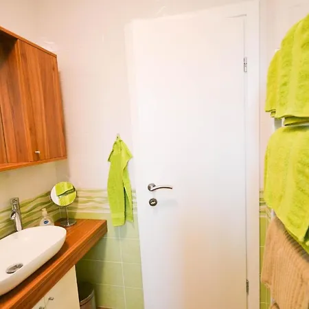 Modernes In Novigrad Mit Privatem Parkplatz Apartment
